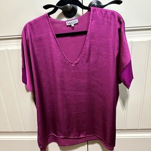 Tutu & Lilli Bella V-neck Top S-magenta